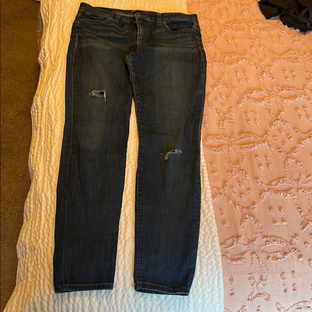 Joe’s Jeans Dark Wash Women's Distressed Blue Jeans